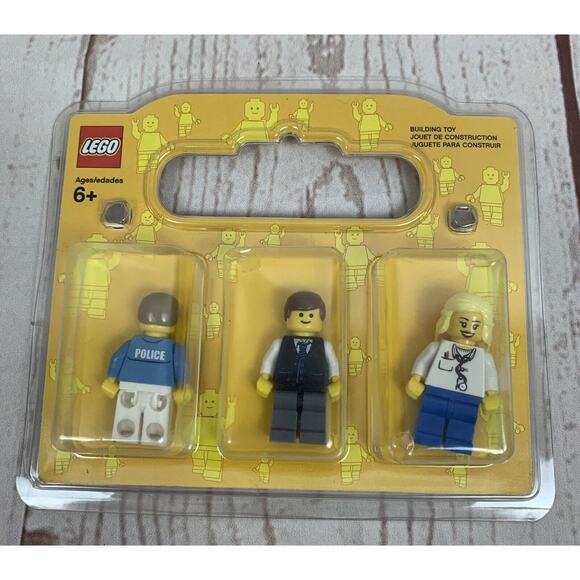 LEGO Mini Friends 852766 4570203 Rare Police/Doctor NEW - Picture 4 of 4